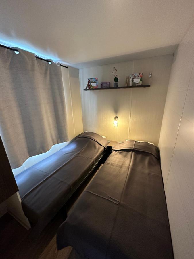 Au P'Tit Bonheur Hotel La Roque-d'Antheron Eksteriør billede